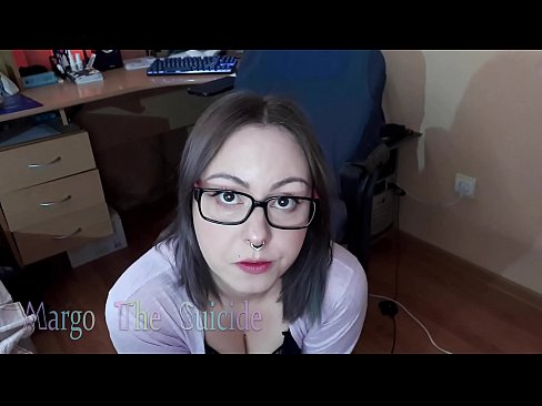 ❤️ Seksi djevojka s naočalama duboko siše dildo na kameri Prelijepi porno na bs.tubeporno.xyz ☑